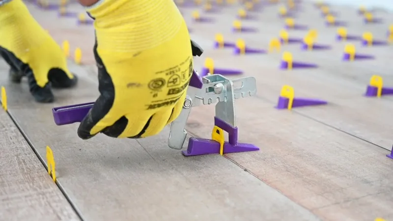 Nivelatop®: La precisión que transforma tus revestimientos