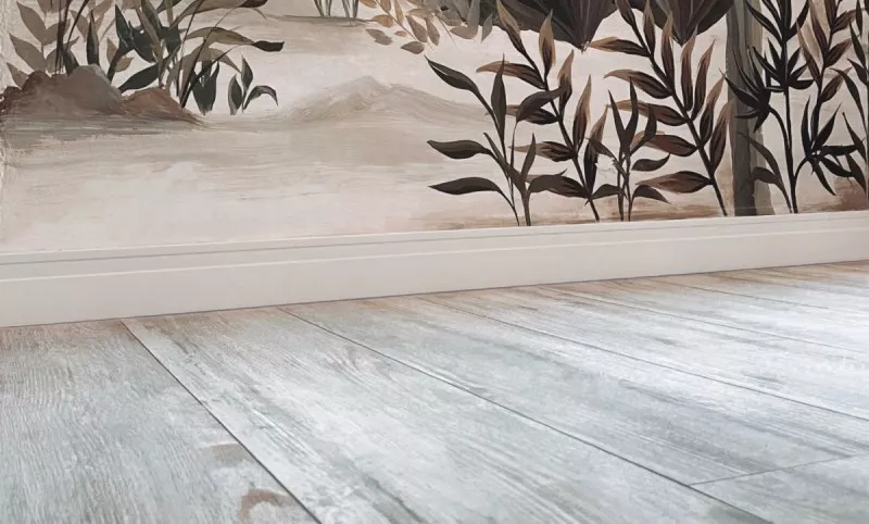 Instalación de Zócalos de EPS